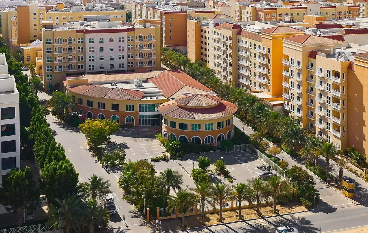 迪拜投资园区 — 萨利赫·宾·拉赫建筑 | Profound Properties, Dubai