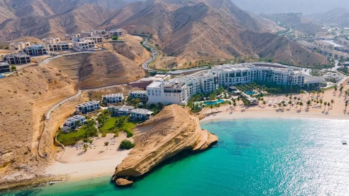 The Beachfront, Jebel Sifah