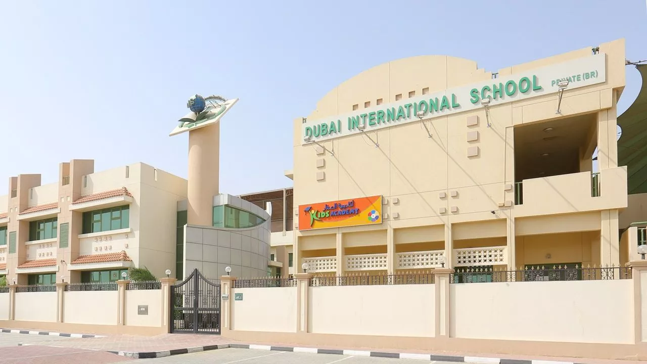 Schools, Healthcare, and Essential Services in Al Quoz