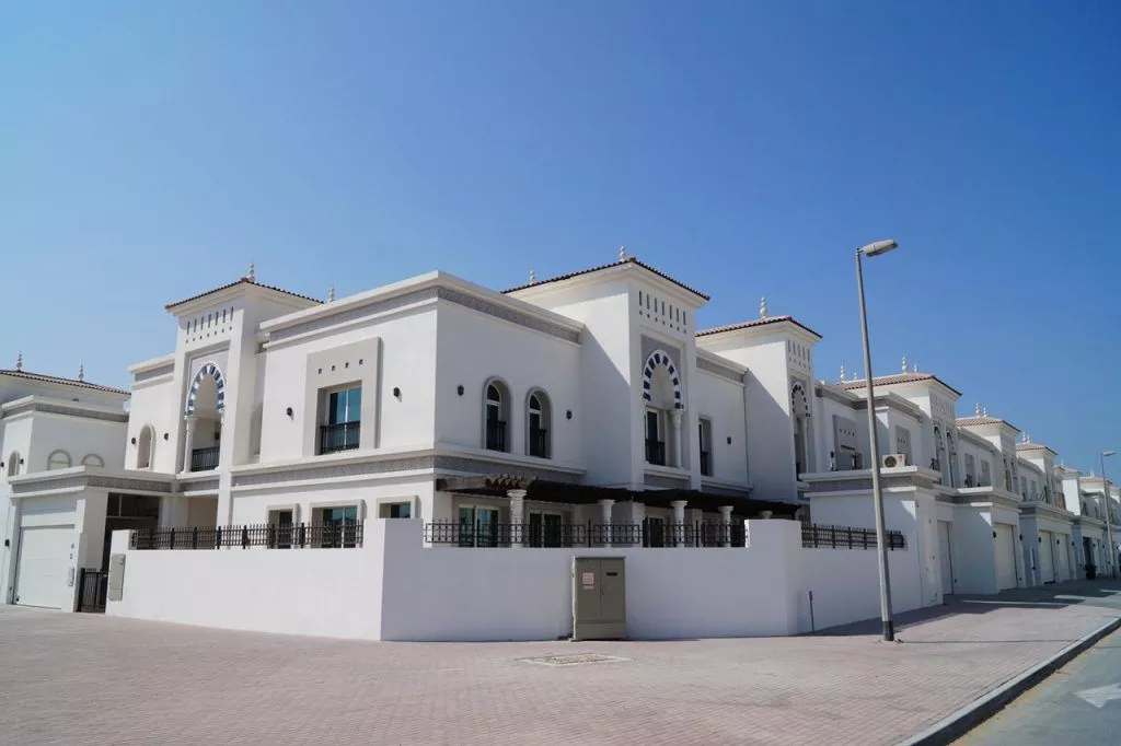 Residential and Community Features of Al Wasl