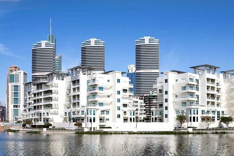 Schools, Healthcare, and Essential Services in Jumeirah Height