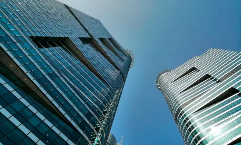 About Jumeirah Lake Towers Community
