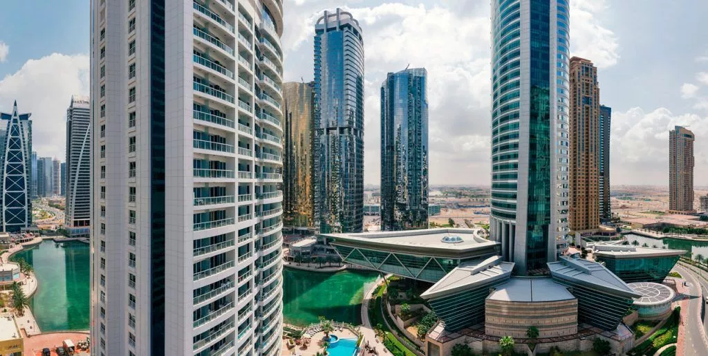 About Jumeirah Lake Towers Community