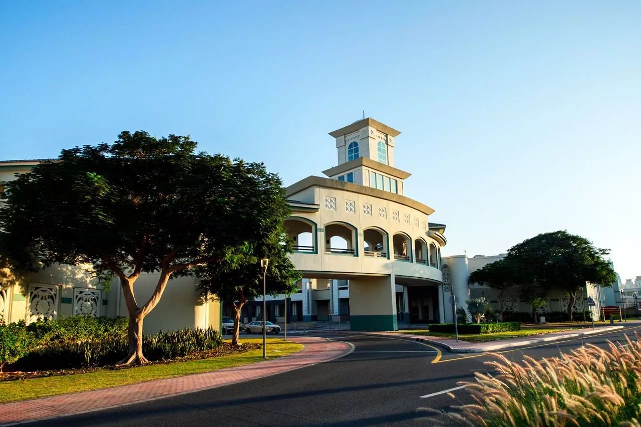 About The Lakes Community