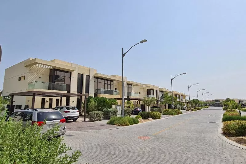 Discover Calero: Luxurious Townhouses and Villas in DAMAC Hills
