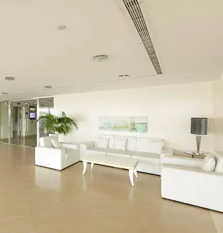 湖畔塔 — 社交与活动 — 休息区 — amenity | Profound Properties, Dubai