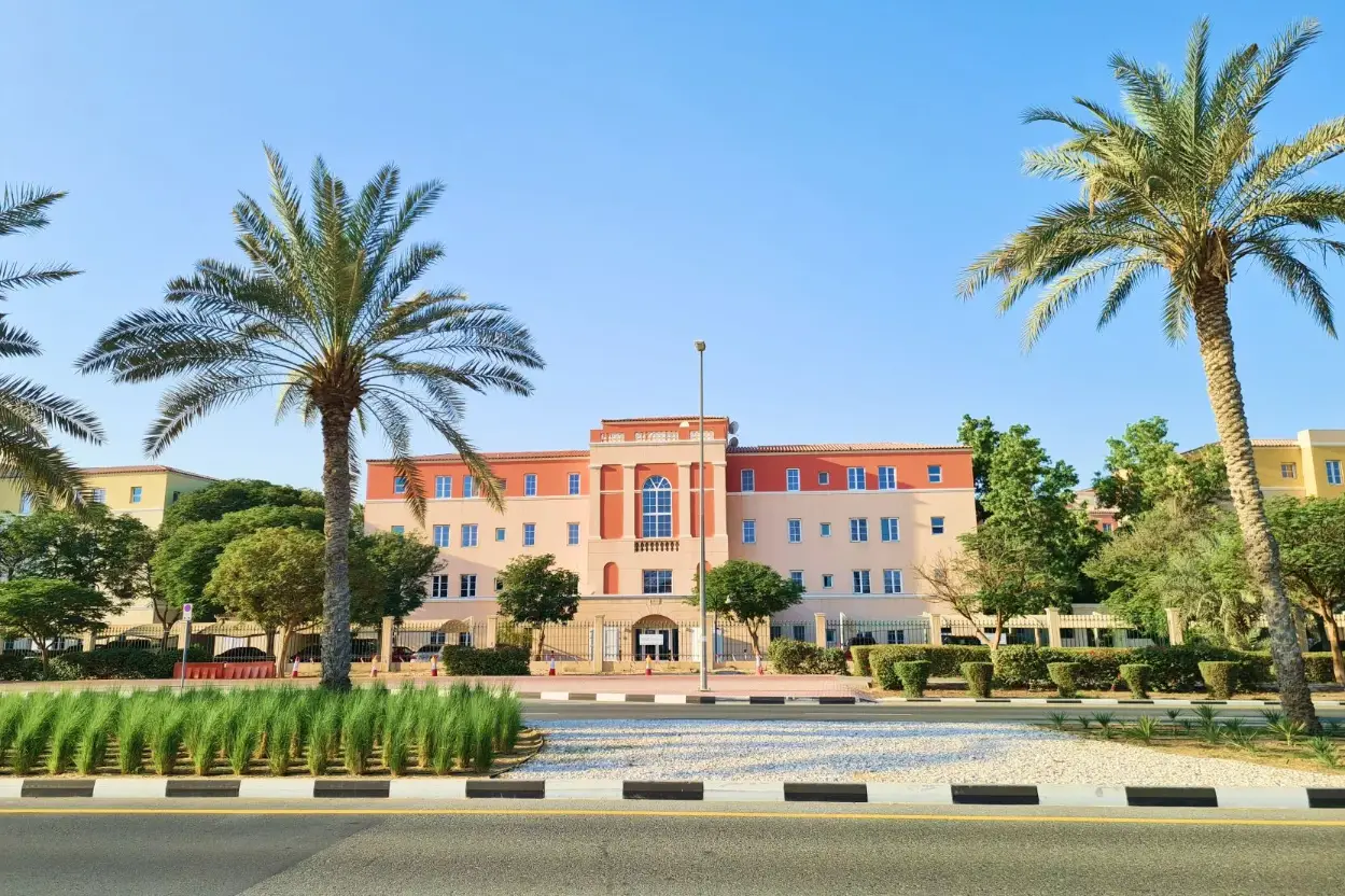 Откройте для себя спокойную жизнь в апартаментах Garden East