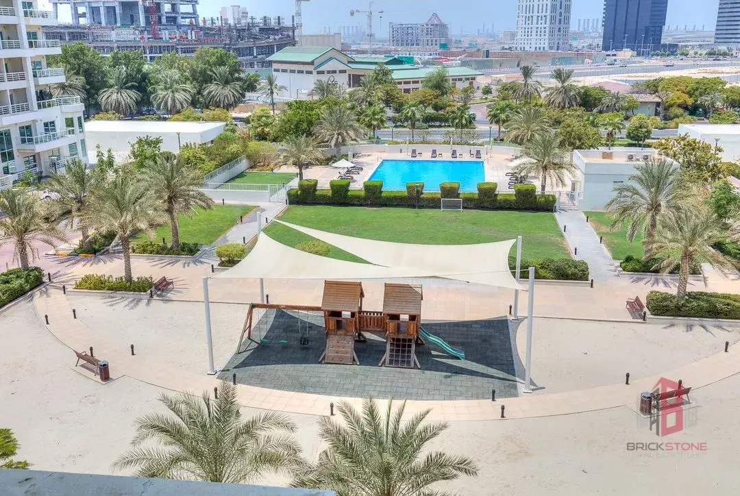 Jumeirah Heights West Cluster — Swimming Pools — Outdoor Swimming Pool — amenity | Profound Properties, Dubai
