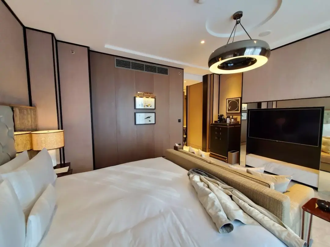 布尔吉·达曼 — 必须有 — 嵌入式衣柜 — feature | Profound Properties, Dubai