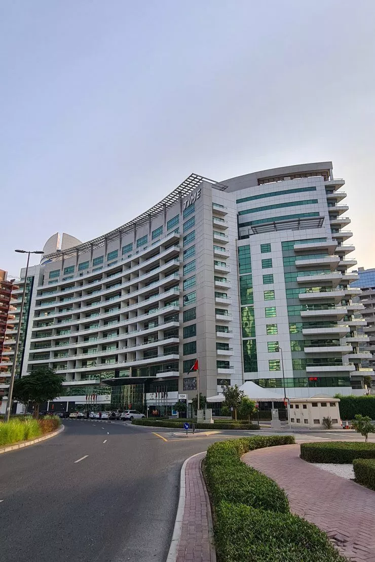 Time Oak Hotel and Suites