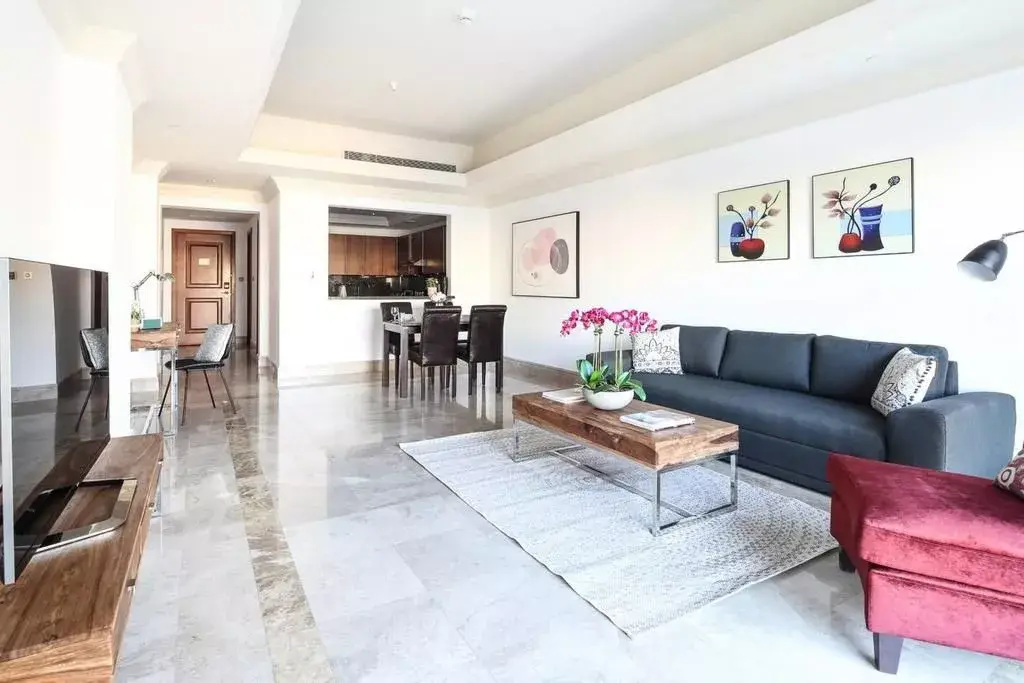 费尔蒙特棕榈公寓 — 装修与家具 — 带家具的 — feature | Profound Properties, Dubai