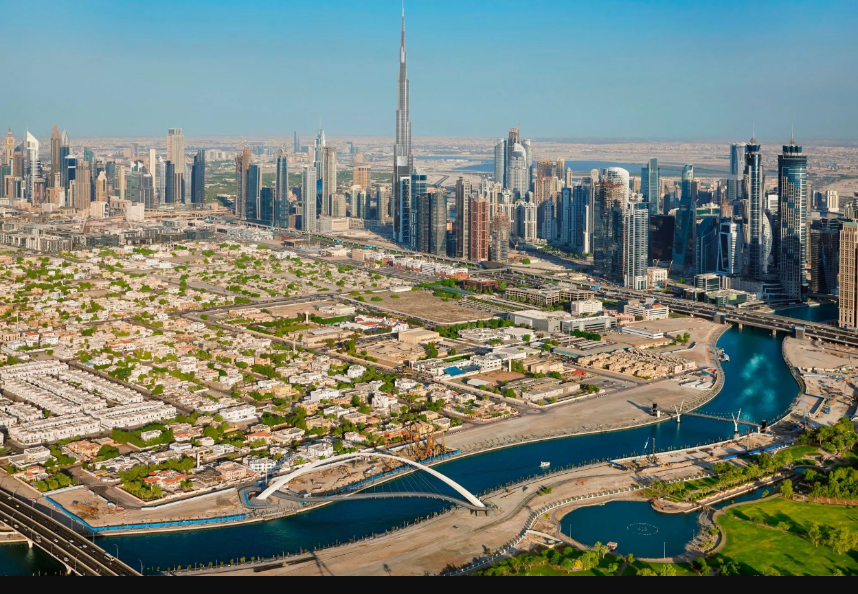 Prime Commercial Building for Sale in Dubai Canal