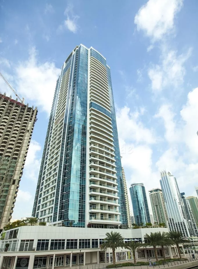 Laguna Tower
