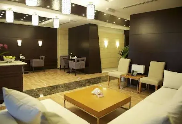 Grand Belle Vue Hotel: Eine erstklassige Hotel-Investition in Barsha Heights