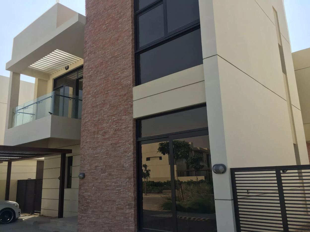 Experience the Damac Hills Lifestyle