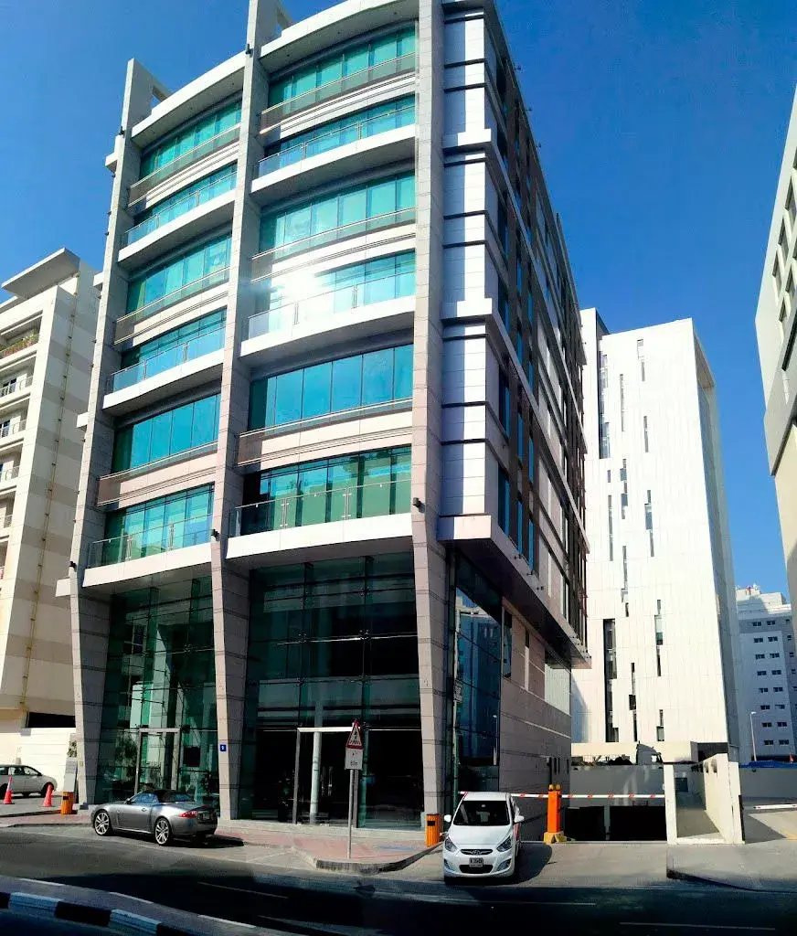 Strategic Location and Vibrant Surroundings