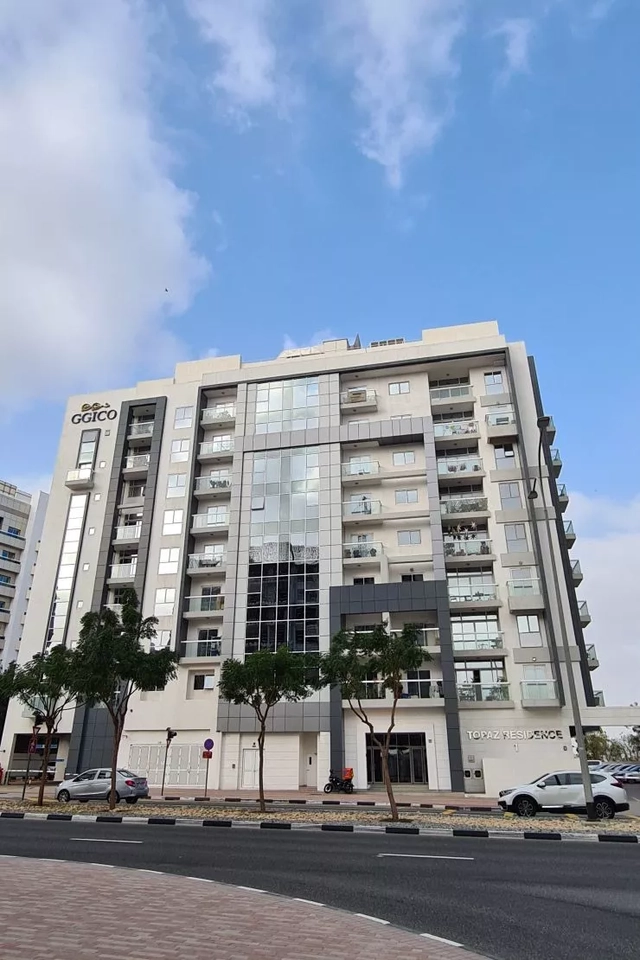 Topaz Residences