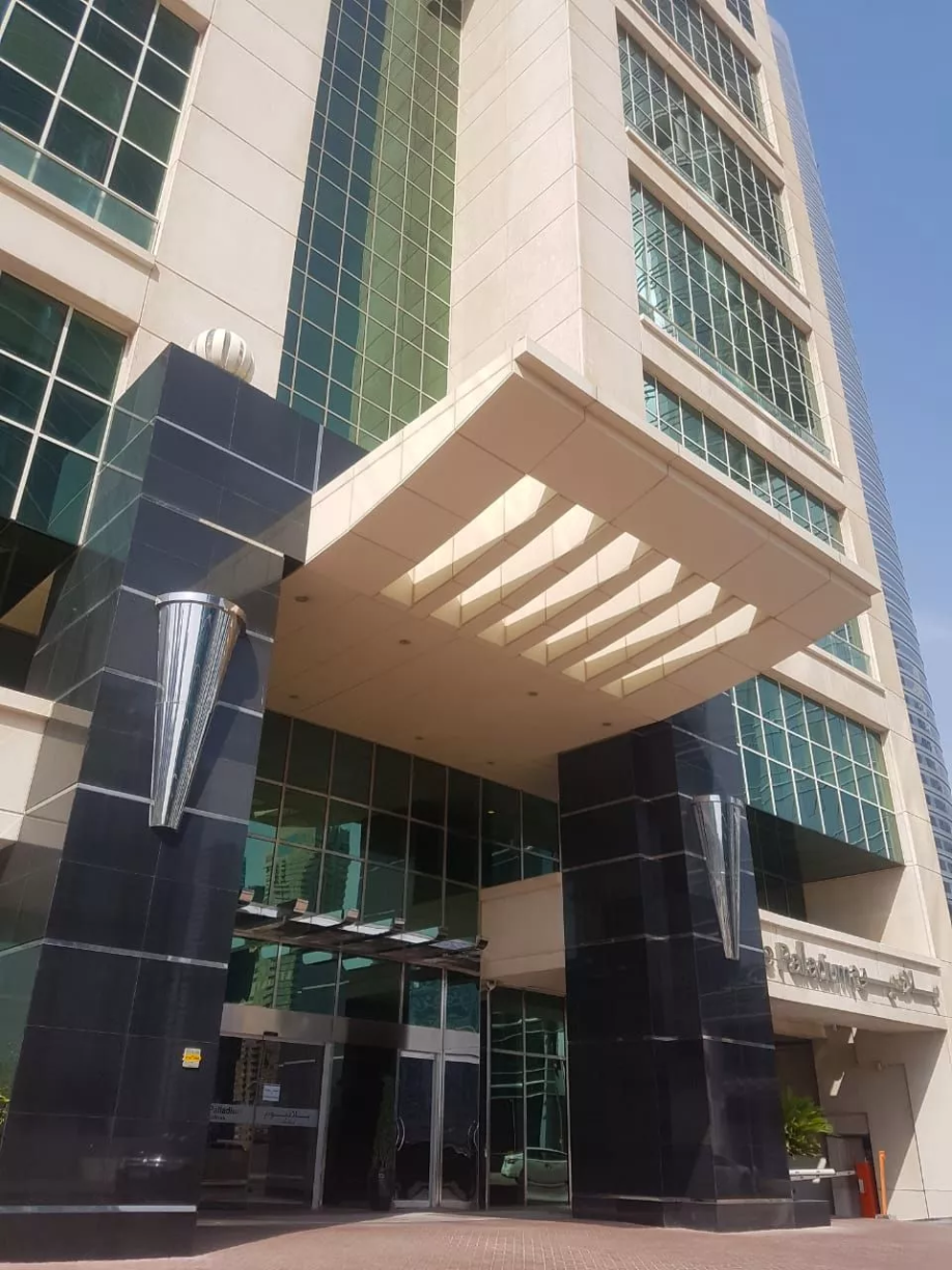 Experience Upscale Living and Working in Jumeirah Lake Towers