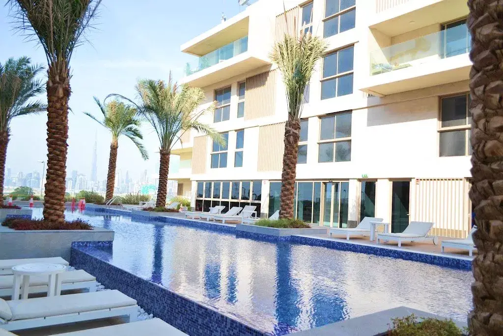 Residence 1 — Swimming Pools — Infinity Swimming Pool — amenity | Profound Properties, Dubai