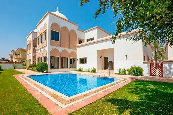 Canal Cove Villas — Swimming Pools — Outdoor Swimming Pool — amenity | Profound Properties, Dubai