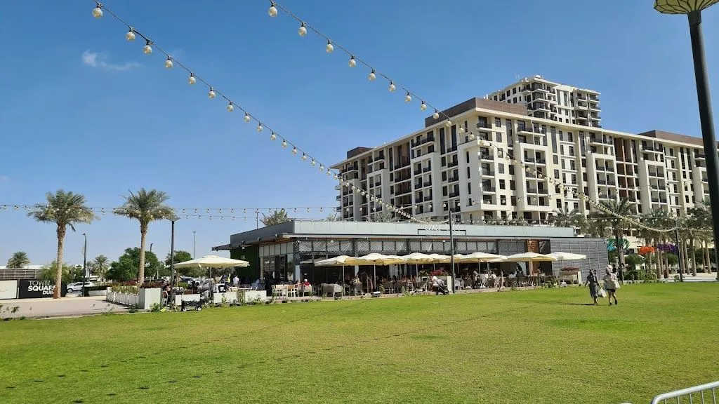 Jenna Main Square