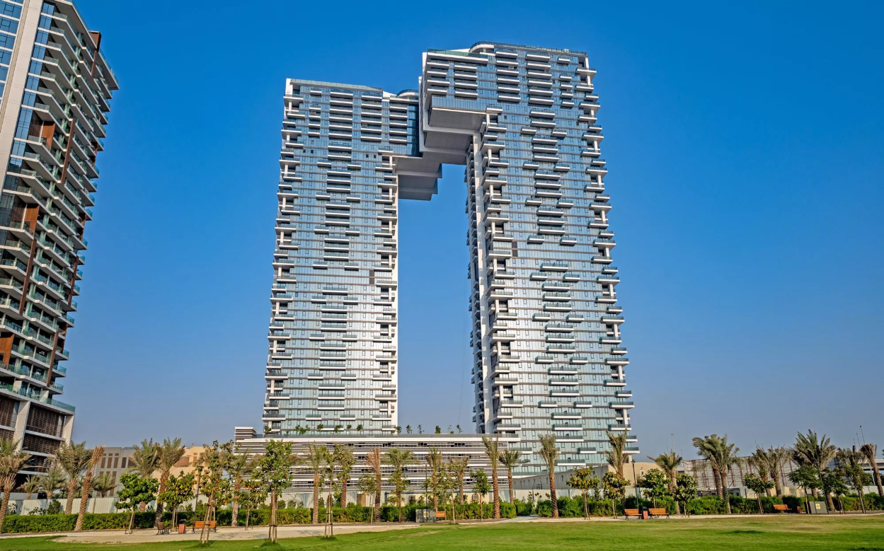 Unrivaled Location and Amenities