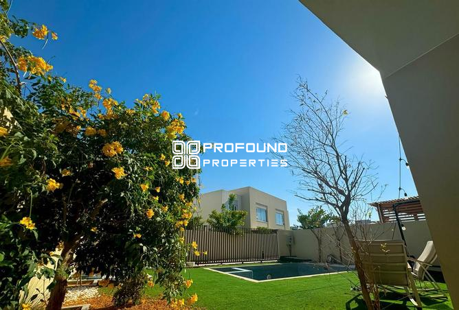 Urbana III Townhouse