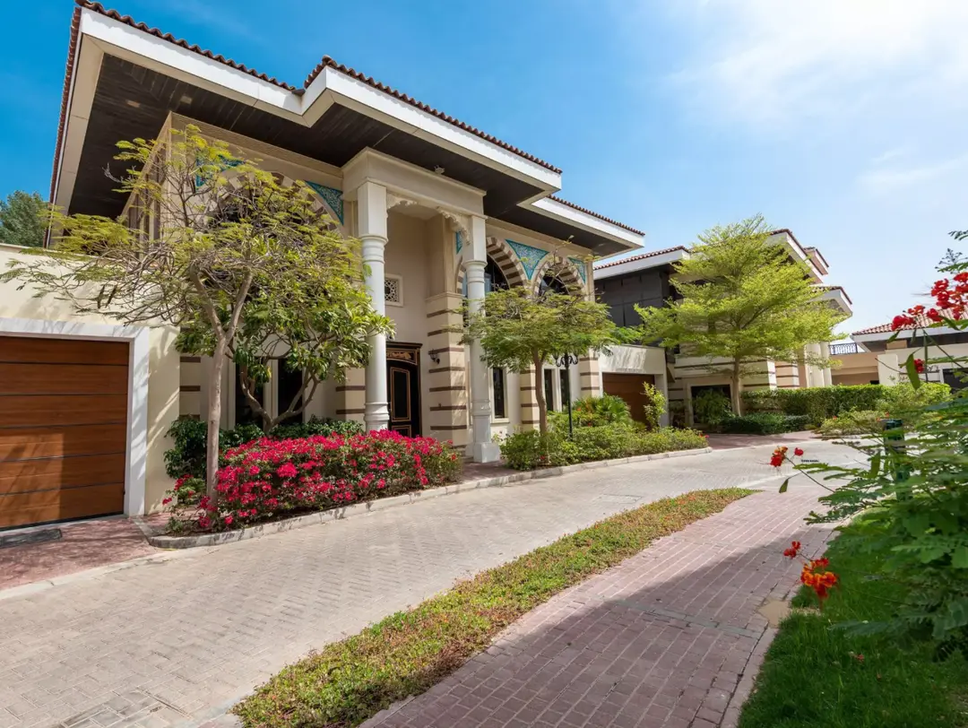 Royal Residences at Jumeirah Zabeel Saray — Andere — Parkplätze — amenity | Profound Properties, Dubai