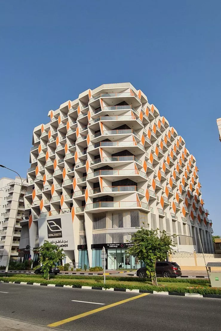 Discover Binghatti Diamonds: Urban Oasis in Dubai Silicon Oasis