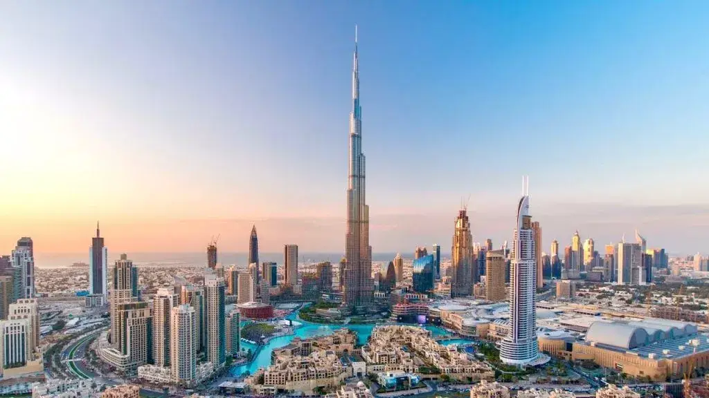 Experience the JLT Lifestyle