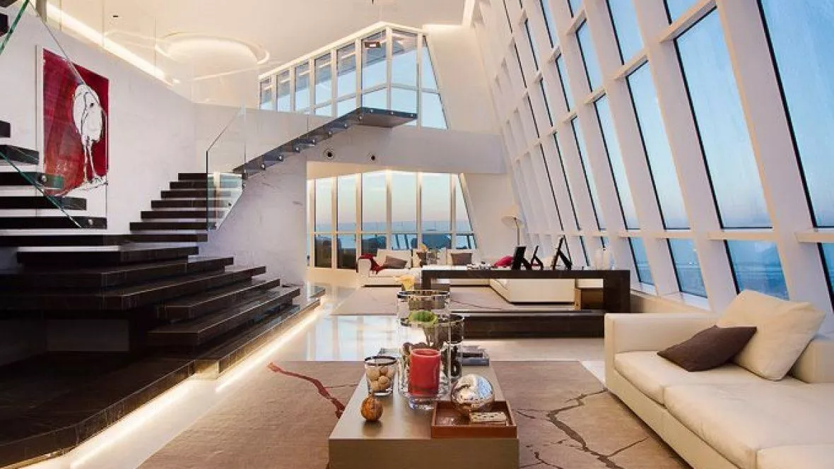23 Marina Tower