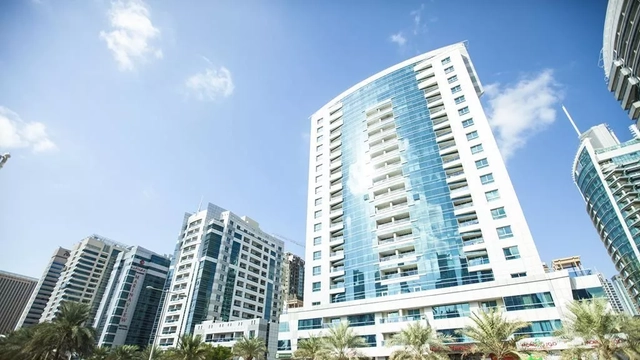 Marina Diamond 5