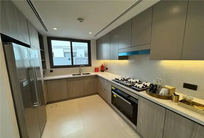 Aura — 必须有 — 关闭的厨房 — feature | Profound Properties, Dubai