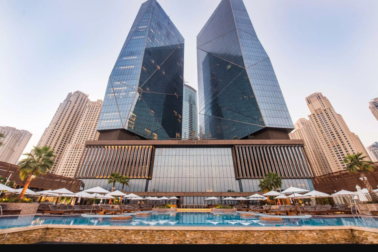 Experience Luxurious Beachfront Living at Crystal Towers, JBR