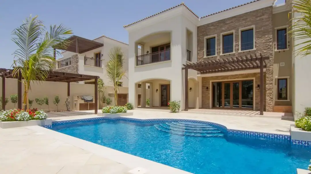 Долина Лаймовых Деревьев — Бассейны — Открытый бассейн — amenity | Profound Properties, Dubai