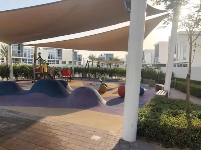 Unparalleled Amenities and a Thriving Community