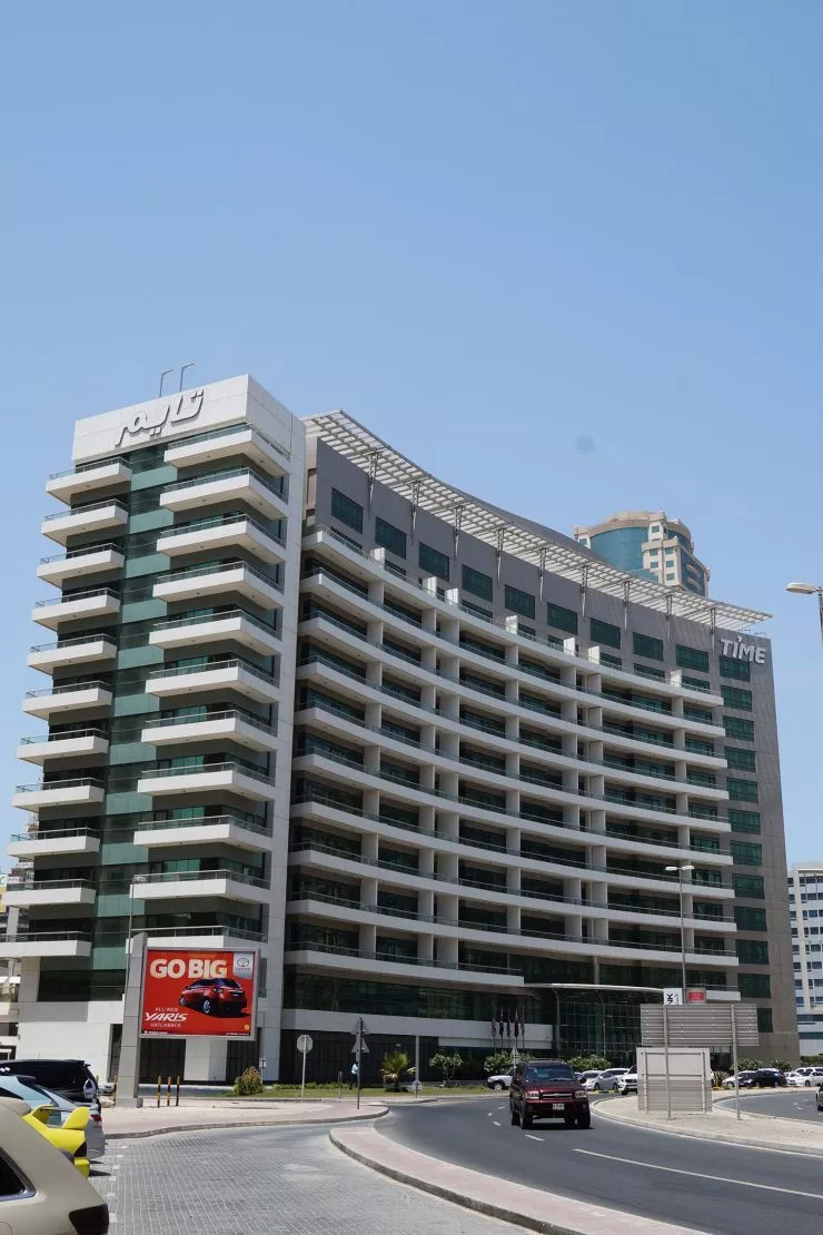 Time Oak Hotel and Suites