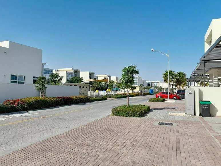 Discover Luxurious Living at Trixis in Akoya Oxygen