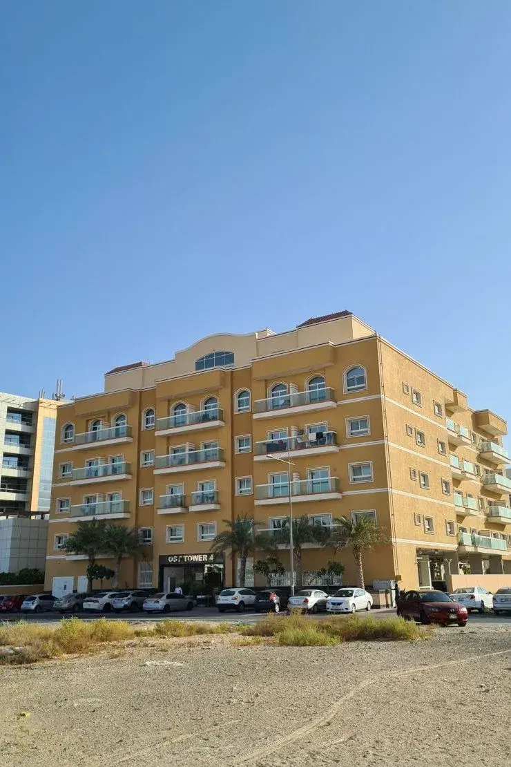 برج أوست — Master Plan Community | Profound Properties, Dubai