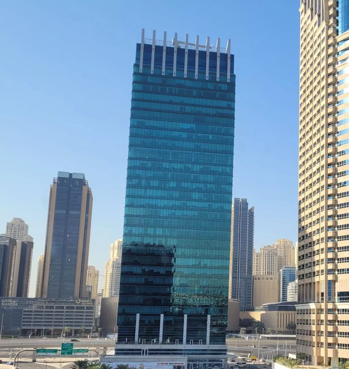 Exceptional Amenities and a Strategic Location
