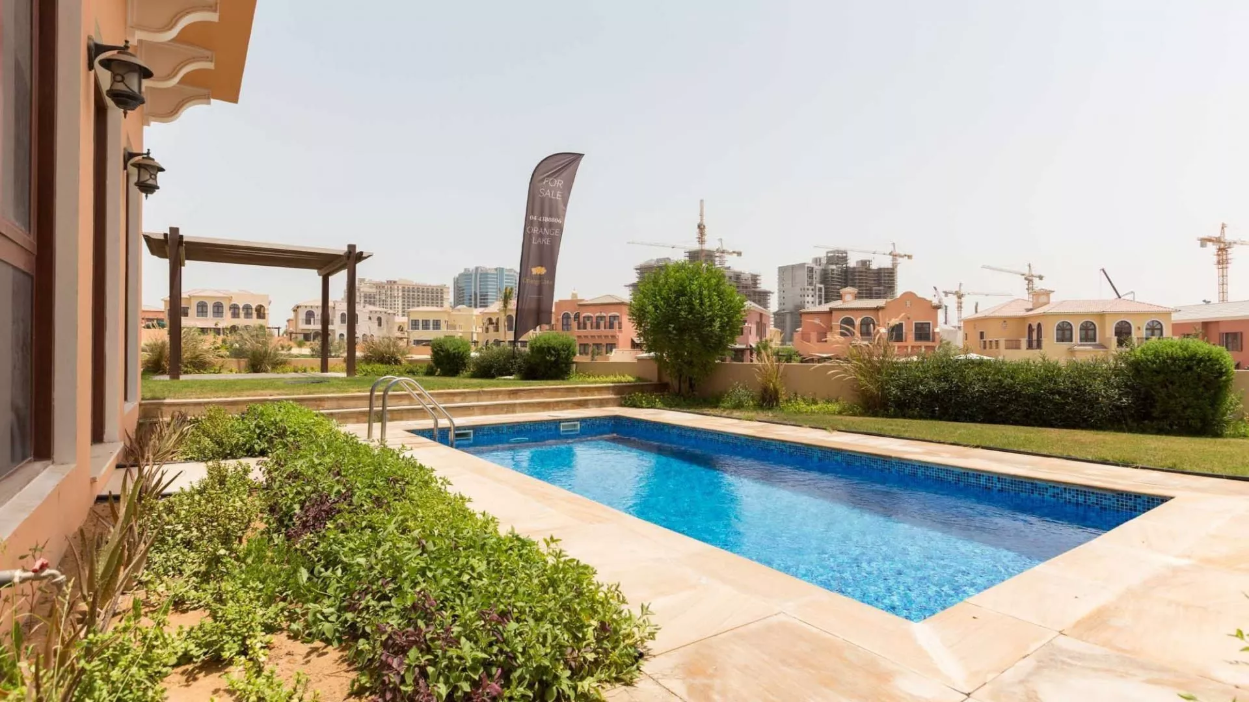 Unrivaled Location and Amenities