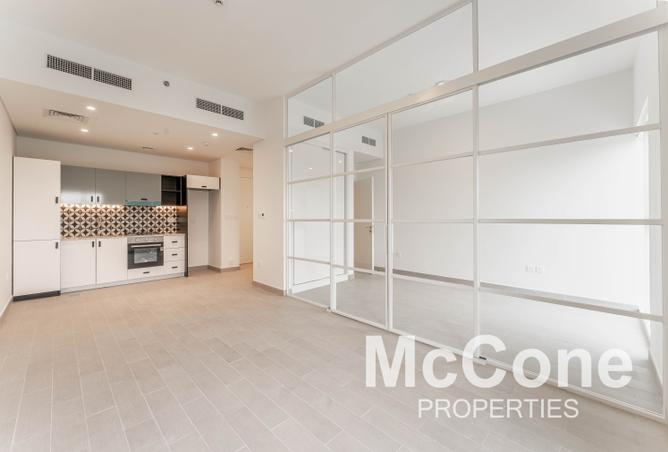 Golfville Apartment