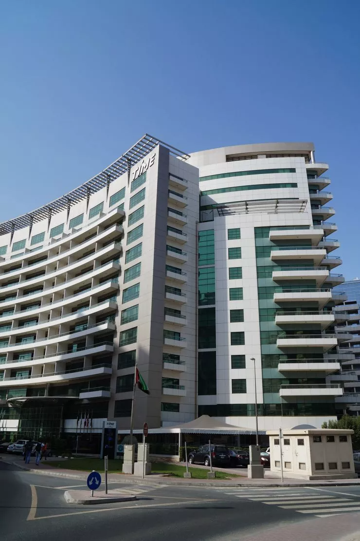 Time Oak Hotel and Suites