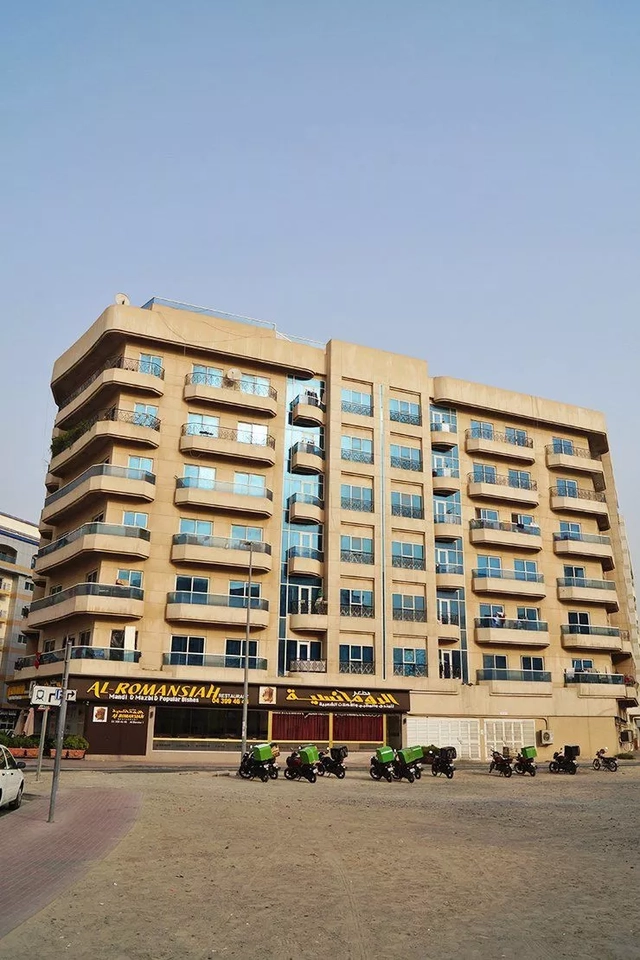 Marina Suites
