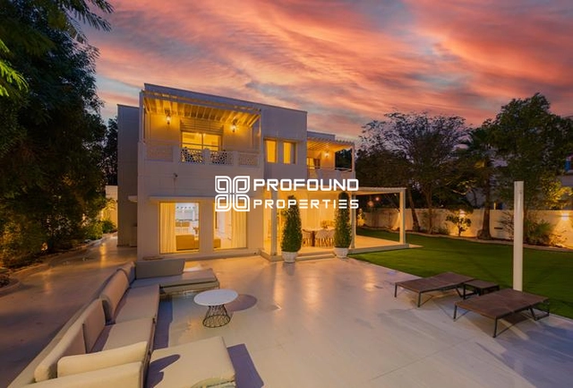 Villa in Meadows 9
