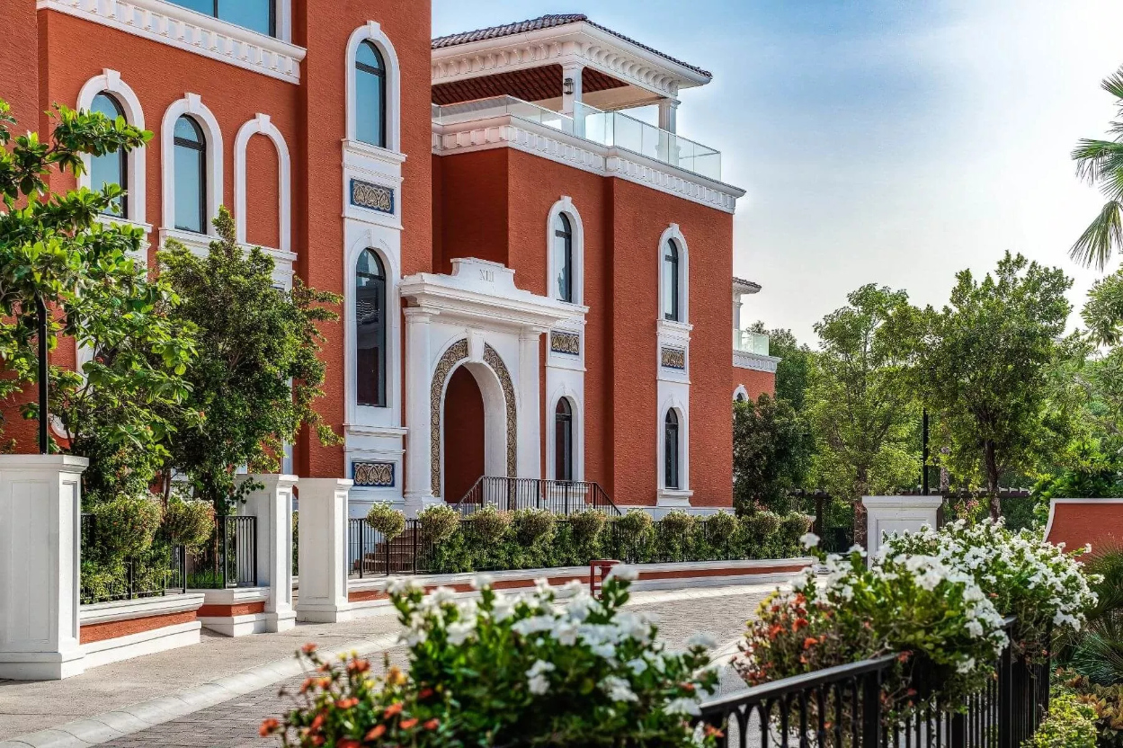 Experience Palm Jumeirah's Finest Villas at XXII Carat