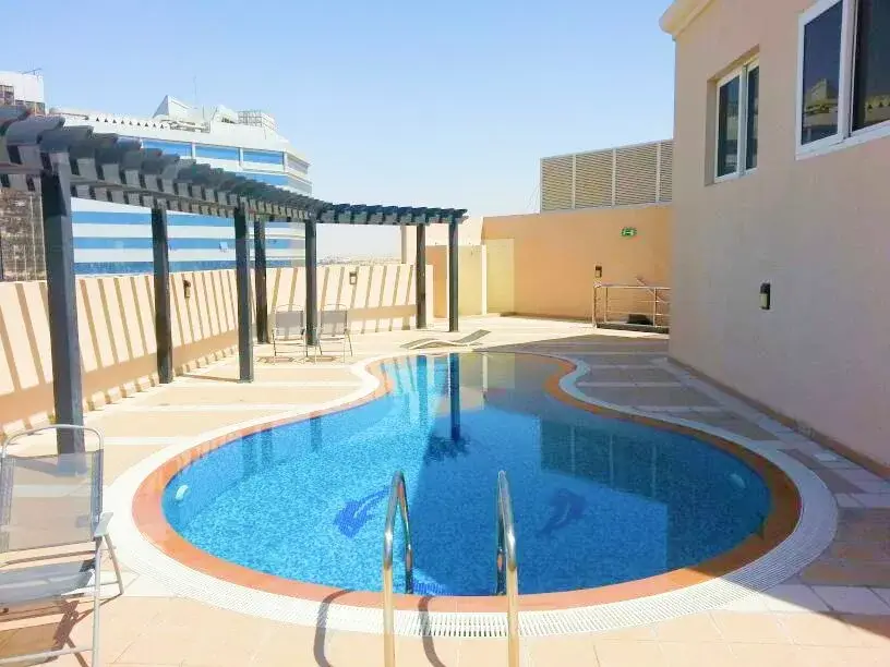 硅星 2 — 游泳池 — 室外游泳池 — amenity | Profound Properties, Dubai