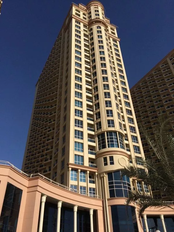 Lago Vista Towers