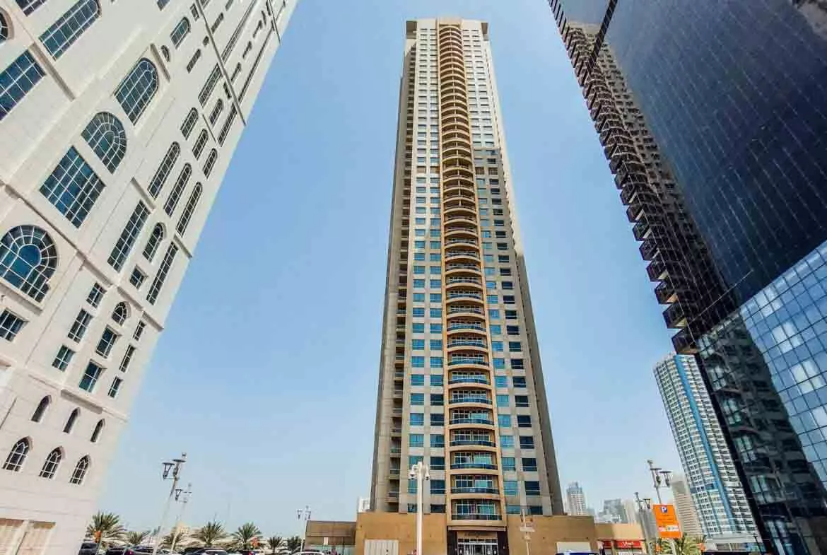 Lake Point Tower: Modern Living in Jumeirah Lakes Towers