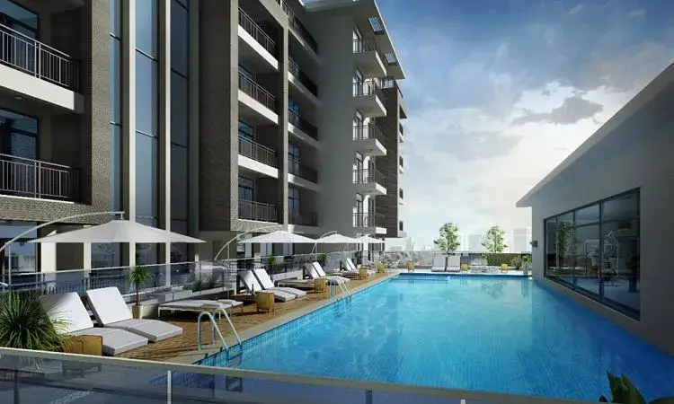 Comfortable Arjan Living in Sunrise Legend Apartments
